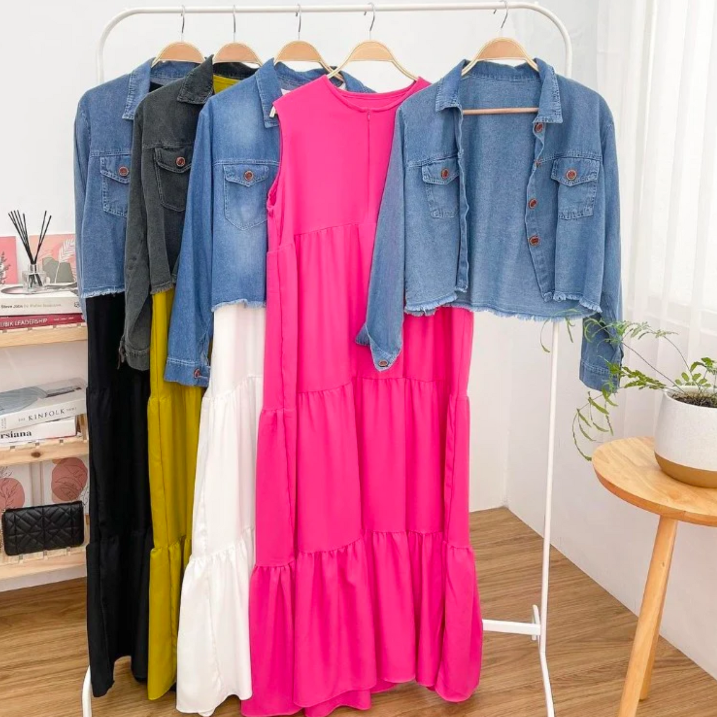 MAHIRA MIDI DRESS